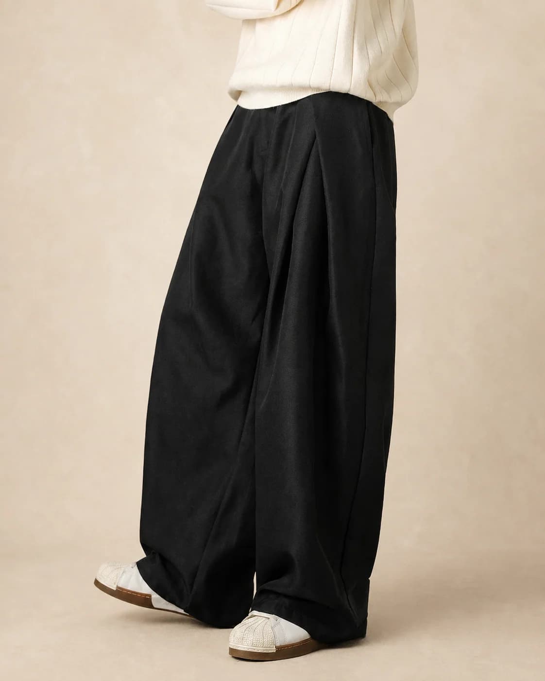 Pantalon homme à pinces et jambe large