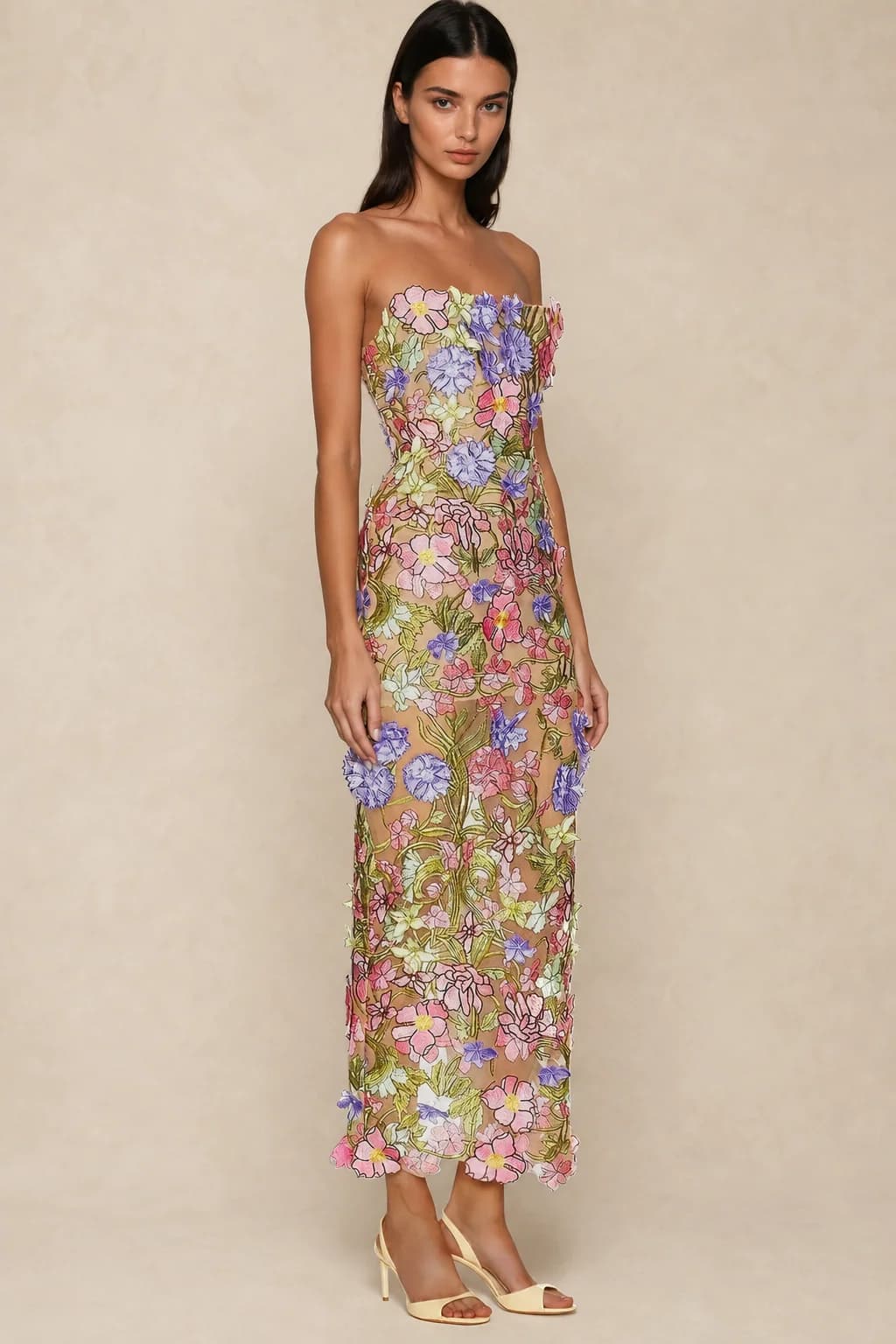 Robe longue bustier brodée de fleurs