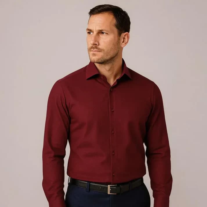 Chemise homme coupe ajustée, tissu extensible
